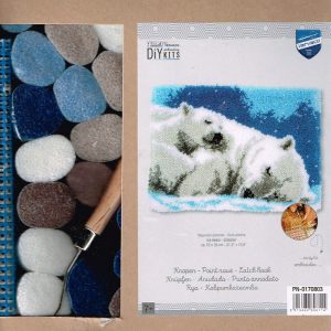 VERVACO KNOOPPAKKET (SMYRNA) KLEEDJE, SLAPENDE IJSBEREN