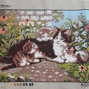 VOORBEDRUKT BORDUURSTRAMIEN, POESJE met 3 KITTENS 6025