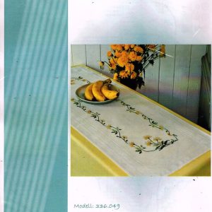 PAKO BORDUURPAKKET , LANGE TAFELLOPER ,GELE BLOEMEN 049