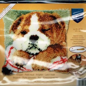 VERVACO KNOOPPAKKET (SMYRNA) KUSSEN, SLAPENDE BULLDOG