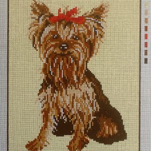 OPRUIMING VOORBEDRUKT BORDUURSTRAMIEN, HOND met ROOD STRIKJE 1902