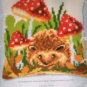 VERVACO BORDUURPAKKET KUSSEN, EGEL MET PADDENSTOELTJES 378