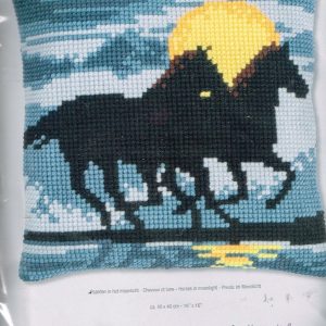 VERVACO BORDUURPAKKET KUSSEN, PAARDEN IN HET MAANLICHT 755