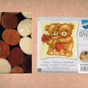 SALE VERVACO KNOOPPAKKET ( SMYRNA) KUSSEN, 2 BEERTJES met HART en BLOEMEN