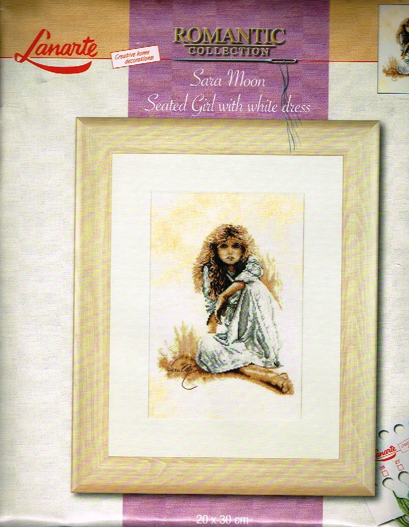 SARA MOON ZELDZAAM BORDUURPAKKET, SEATED GIRL WITH WHITE DRESS 34846